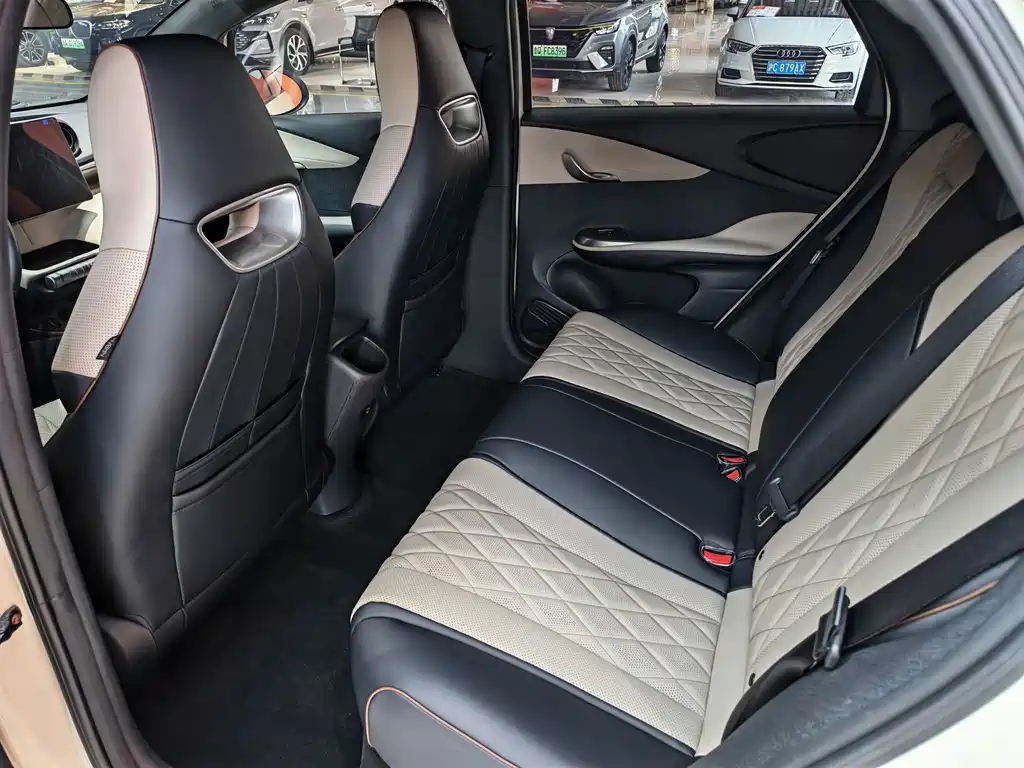 BYD Dolphin — миниатюра 8