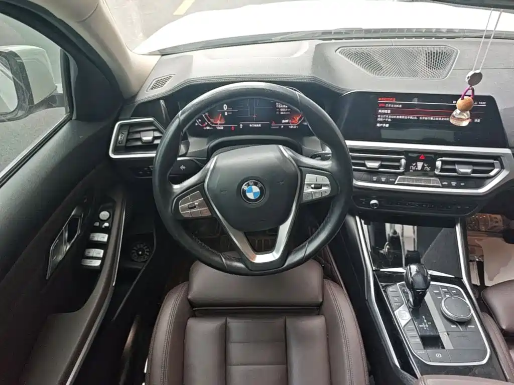 BMW 3 Series — миниатюра 11