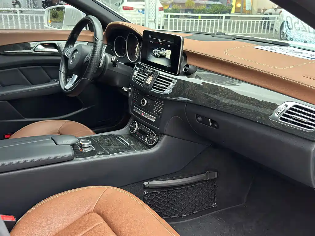 Mercedes-Benz CLS — миниатюра 4