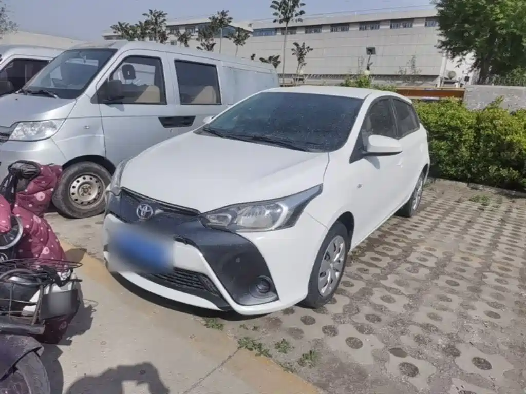 Toyota Yaris L 2019