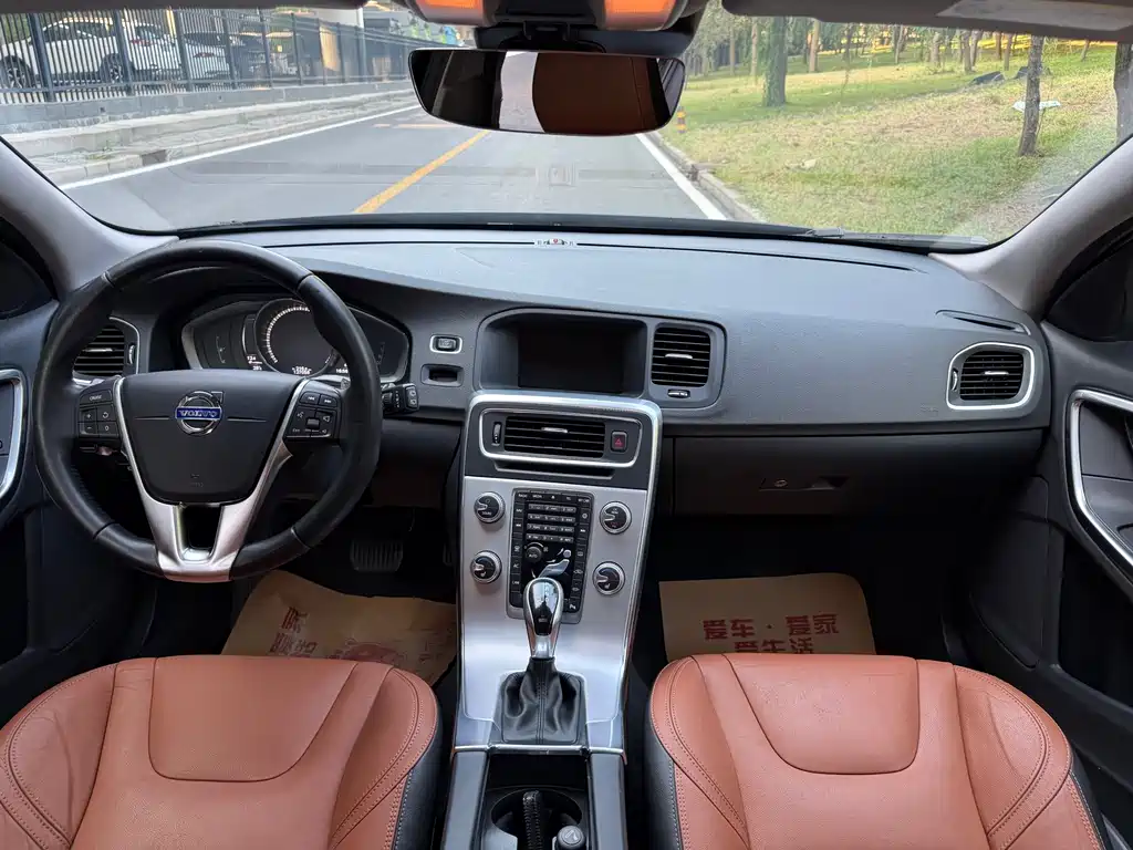 Volvo V60 — миниатюра 4
