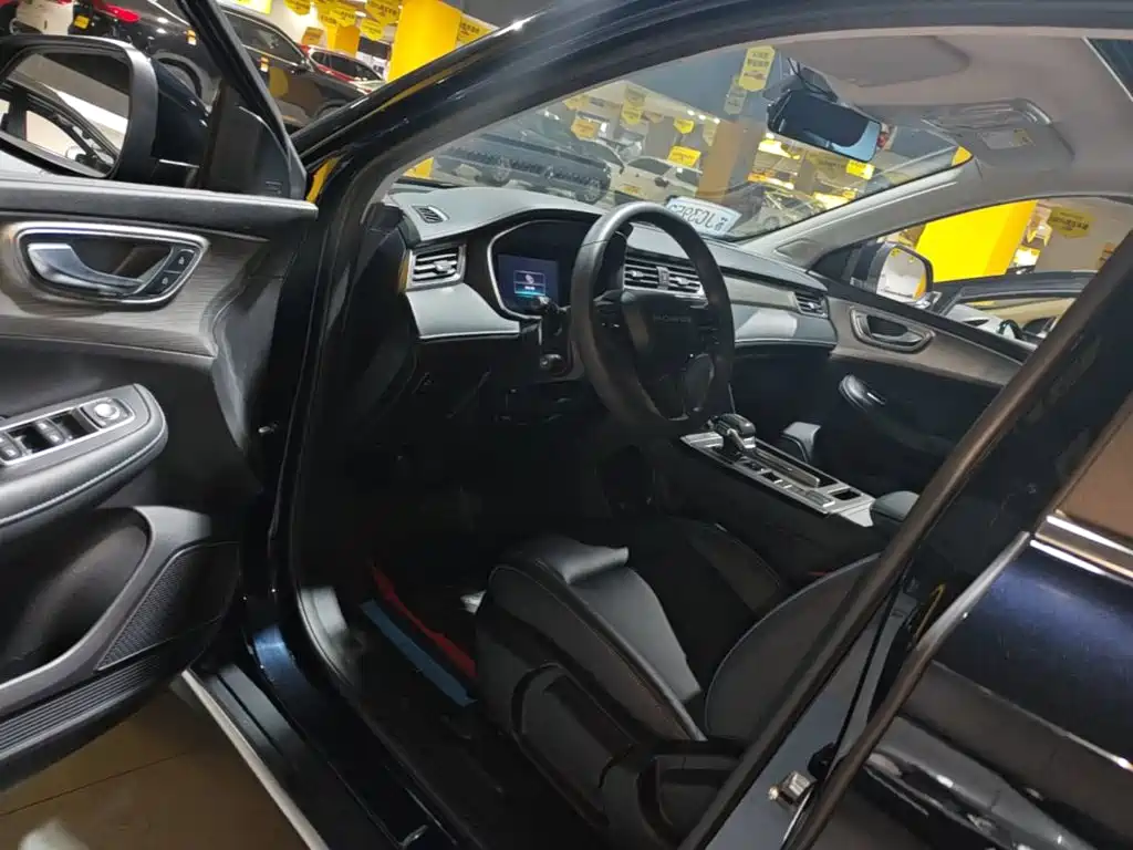 Roewe RX5 — миниатюра 16