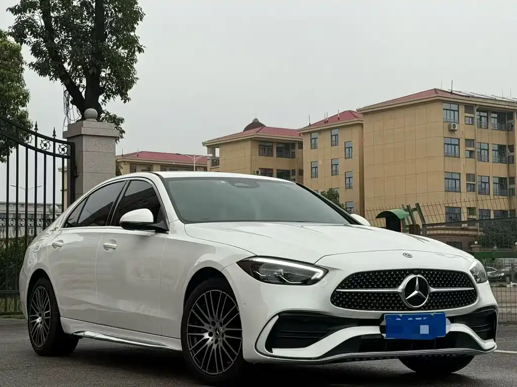 Mercedes-Benz C-Class 2022