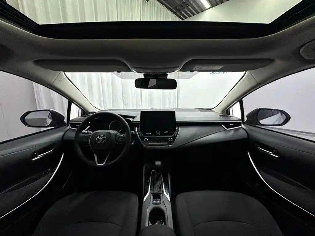 Toyota Corolla — миниатюра 13