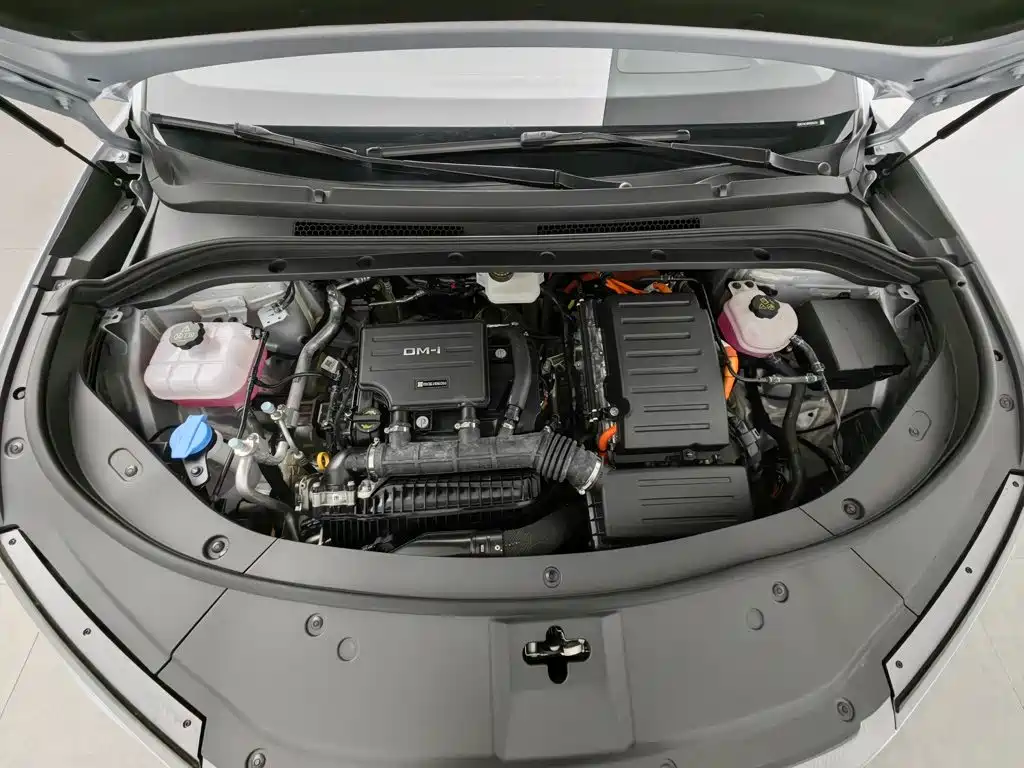 BYD L DM-i — миниатюра 6