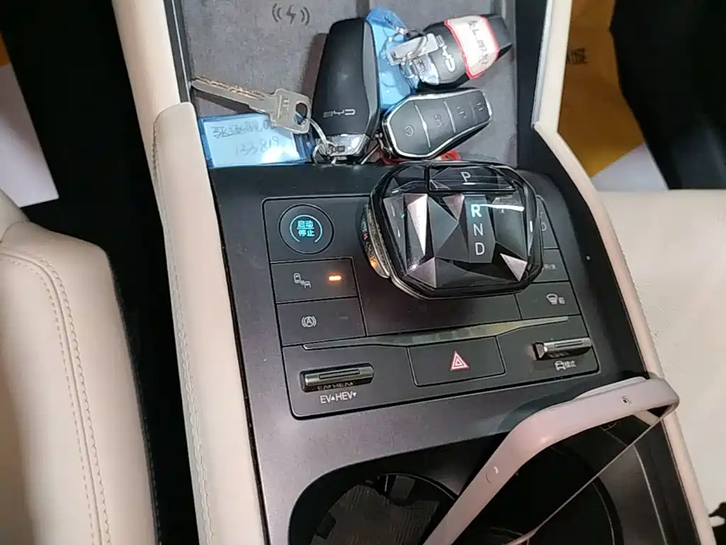 BYD Qin L — миниатюра 19