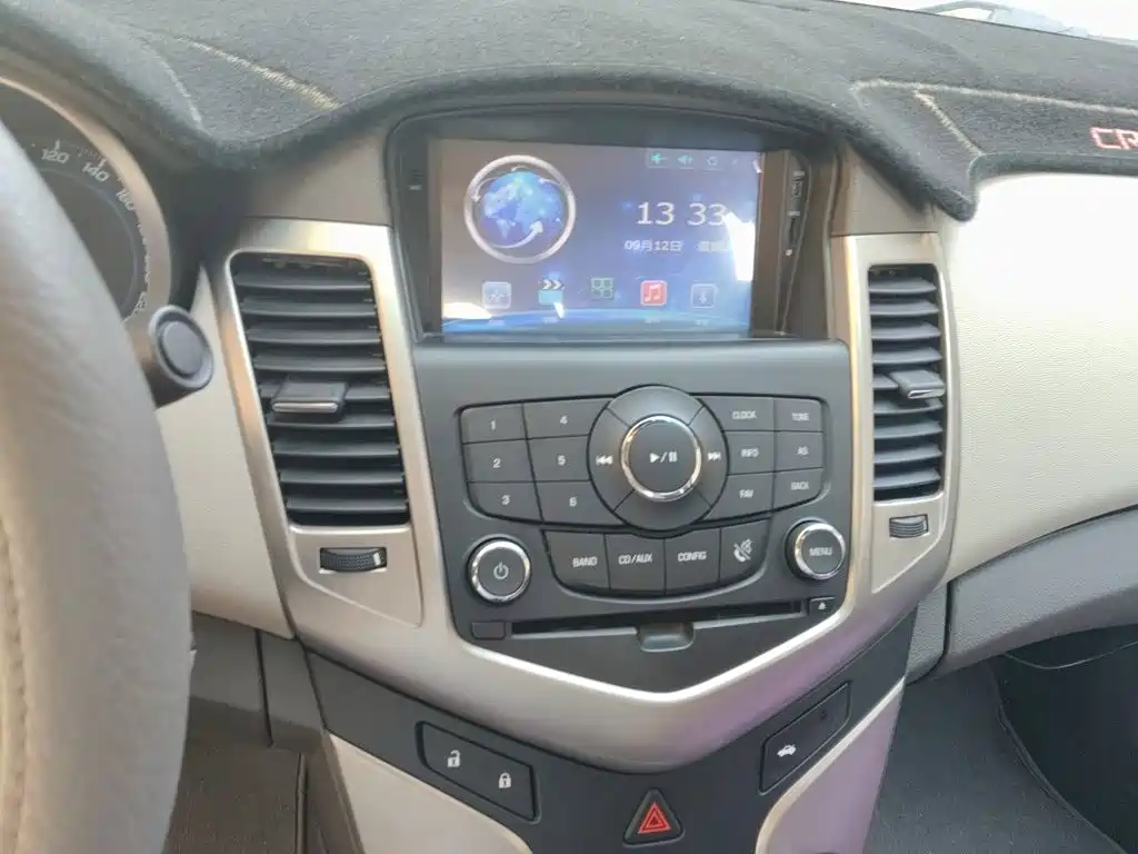 Chevrolet Cruze — миниатюра 14