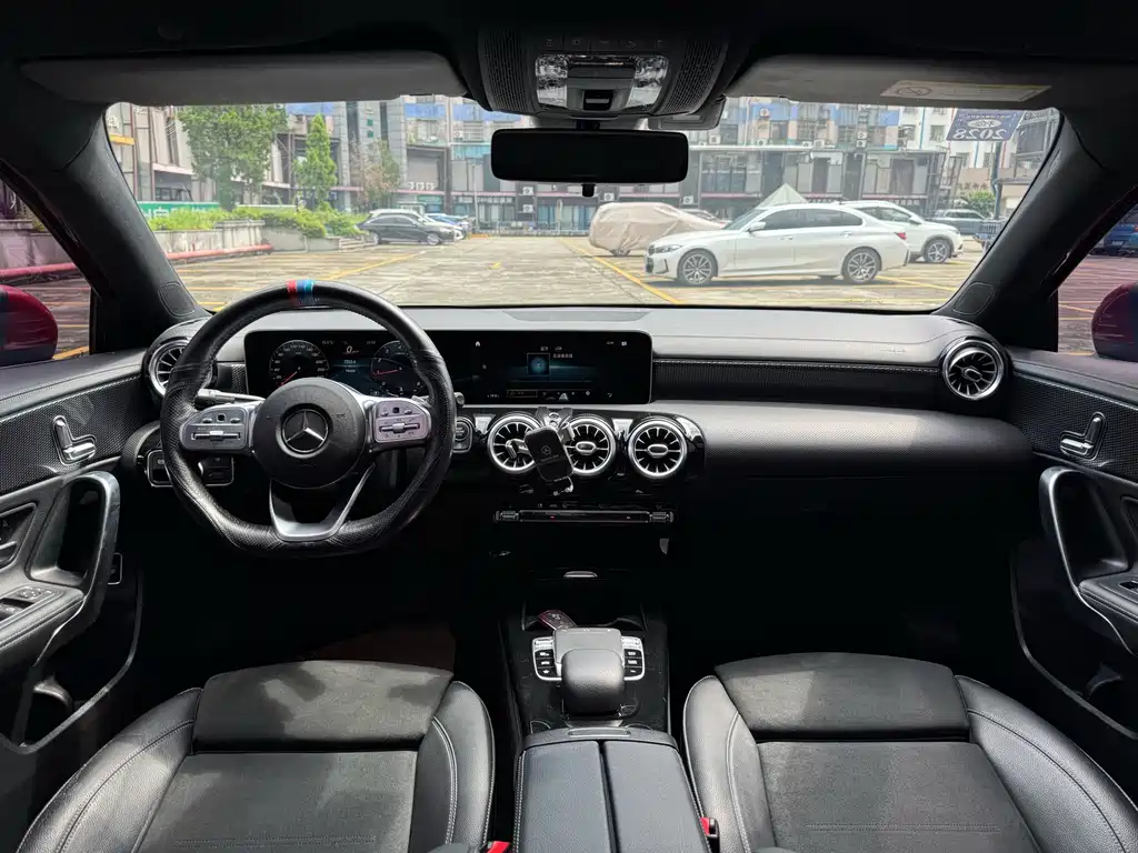 Mercedes-Benz A-Class — миниатюра 6