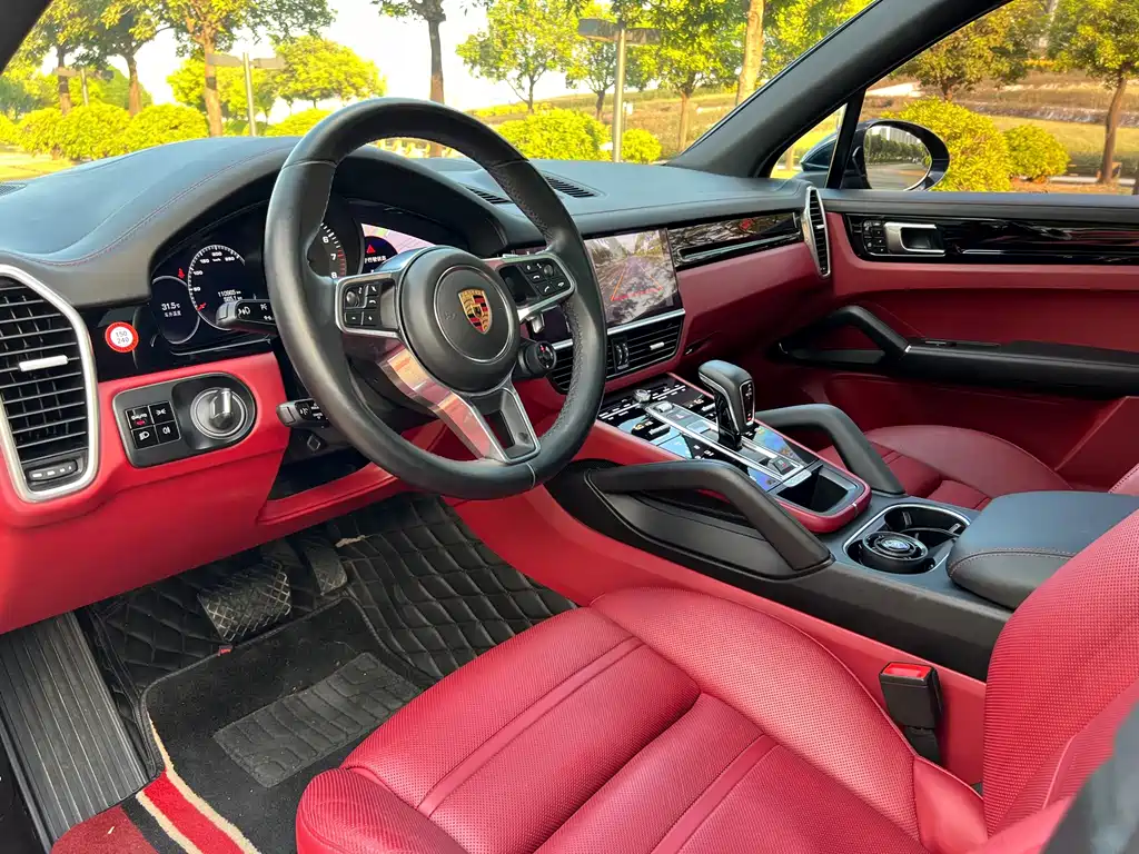 Porsche Cayenne — миниатюра 14