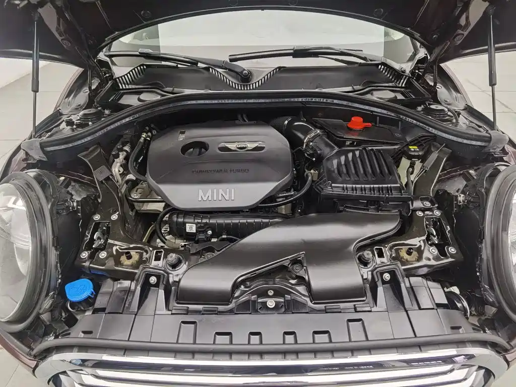 MINI Mini Clubman — миниатюра 6