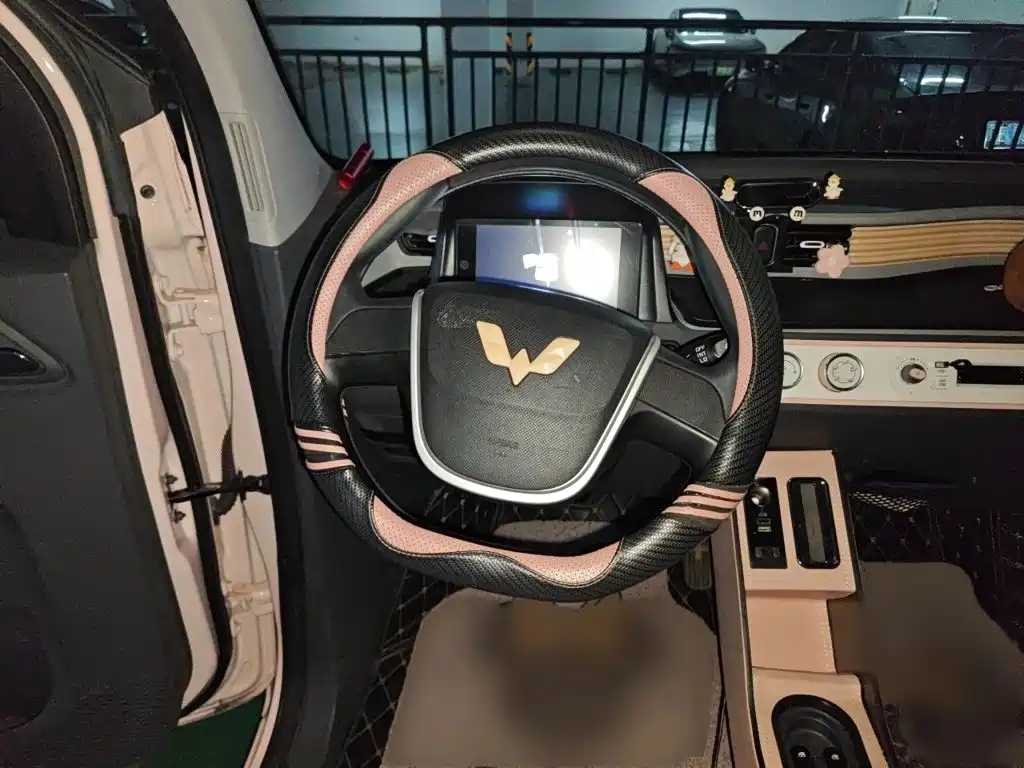 Wuling MINIEV — миниатюра 3