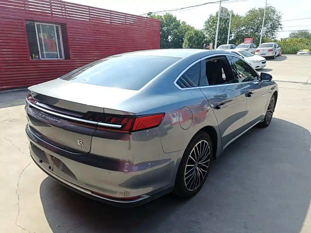 BYD Han — миниатюра 7