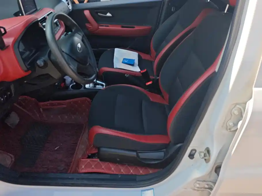 JAC JAC iEV6E — миниатюра 9