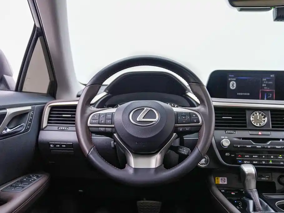 Lexus RX — миниатюра 15