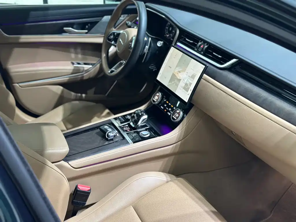 Jaguar XFL — миниатюра 30