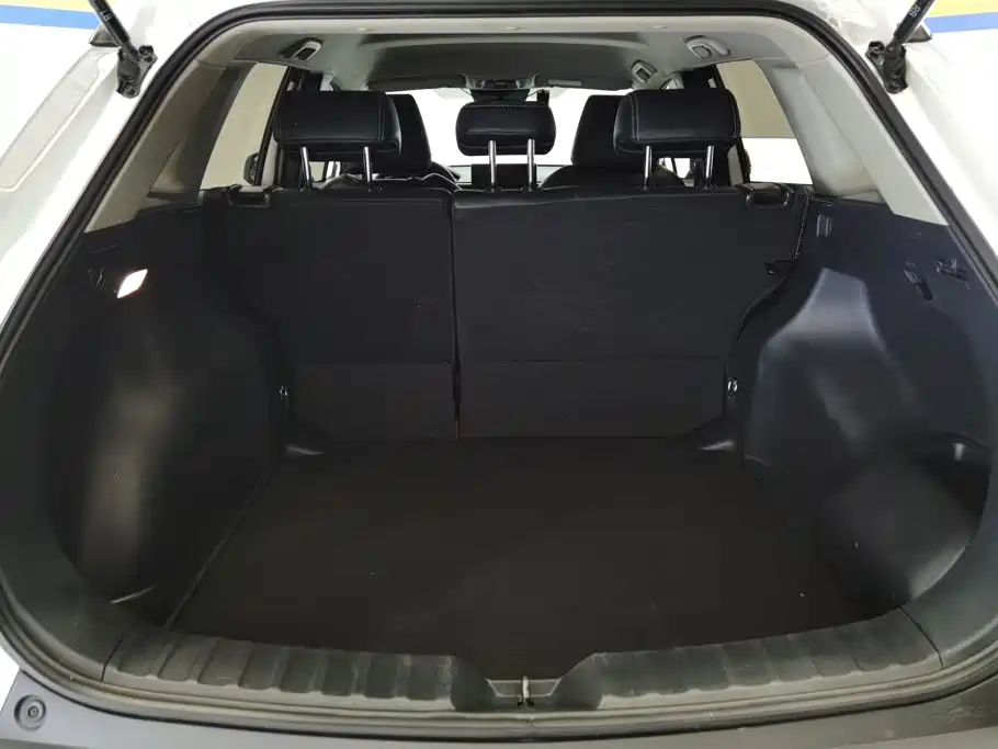 Toyota Corolla Cross — миниатюра 4