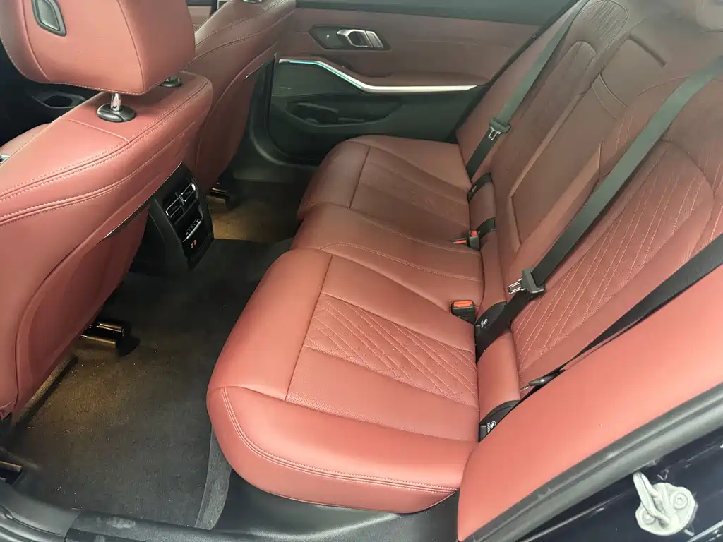 BMW 3 Series — миниатюра 7