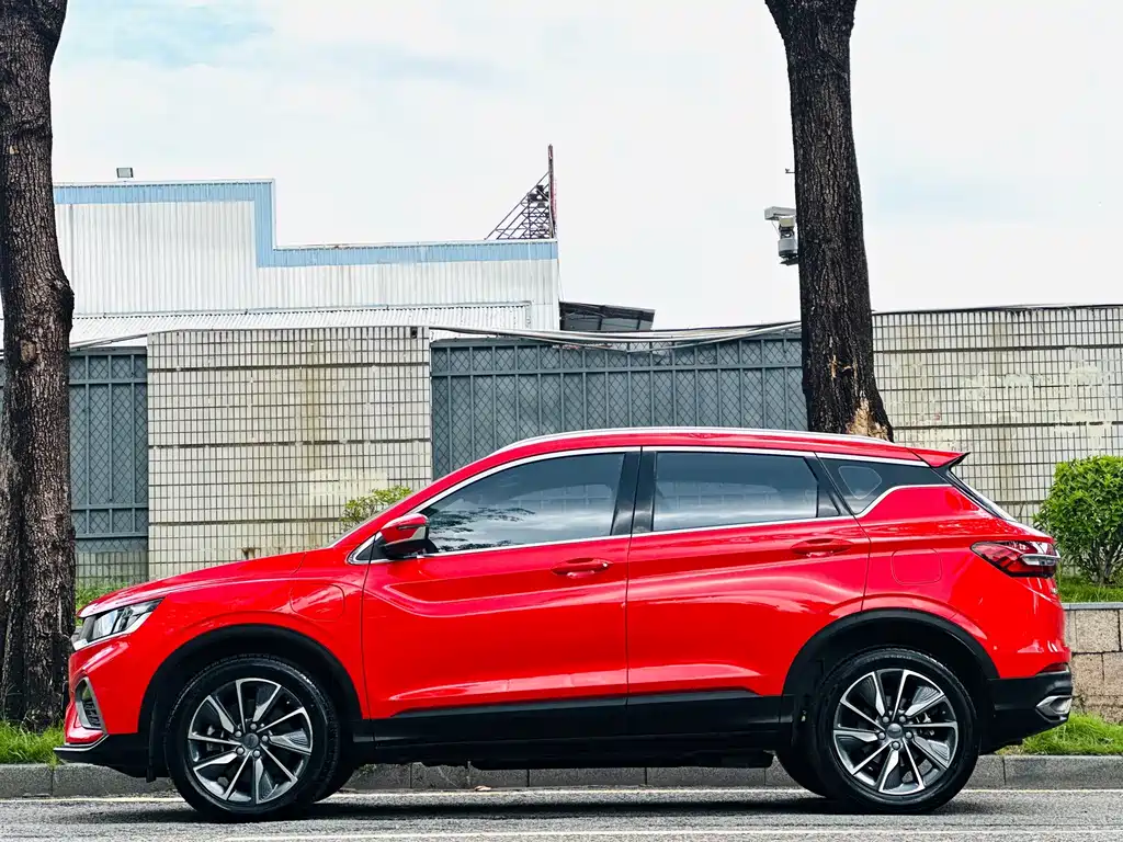 Geely Binyue NEV — миниатюра 3