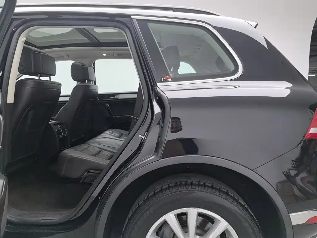 Volkswagen Touareg — миниатюра 15