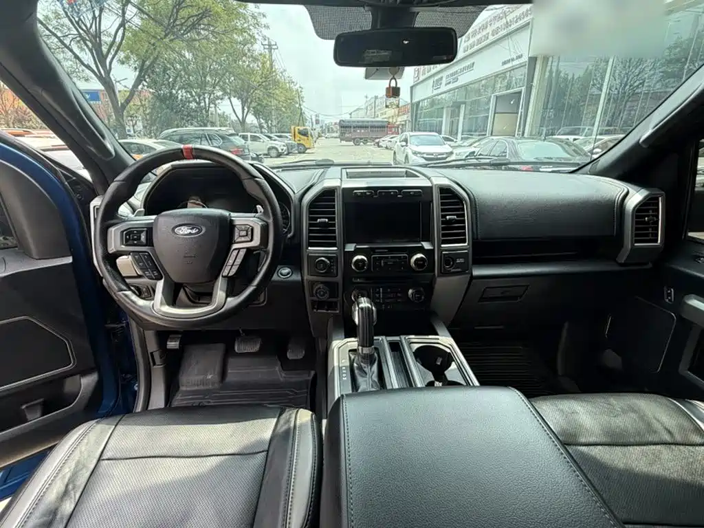 Ford F-150 Raptor — миниатюра 10