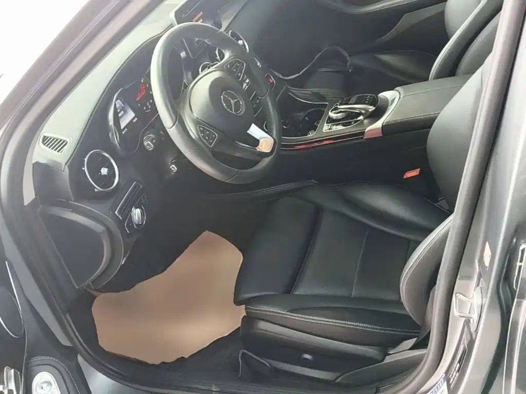 Mercedes-Benz C-Class — миниатюра 15