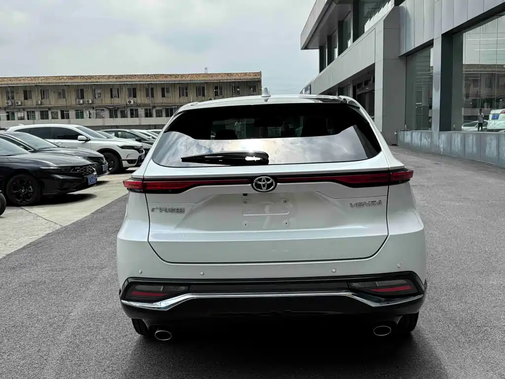 Toyota Venza — миниатюра 8