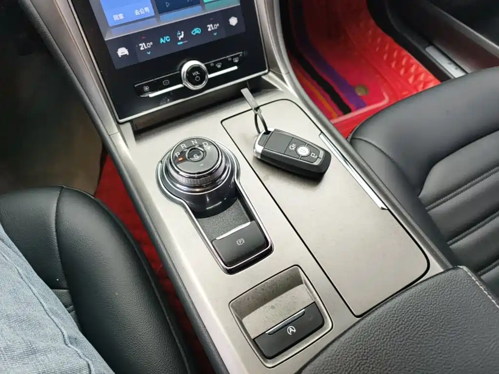 Ford Mondeo — миниатюра 14