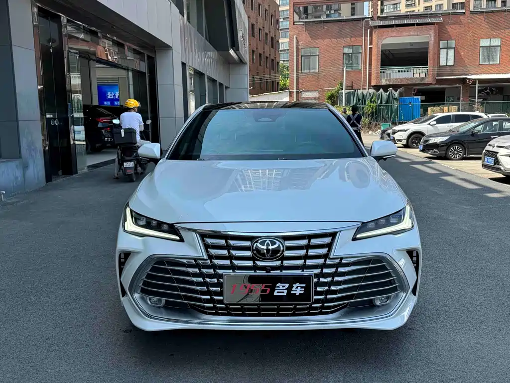 Toyota Avalon — миниатюра 2