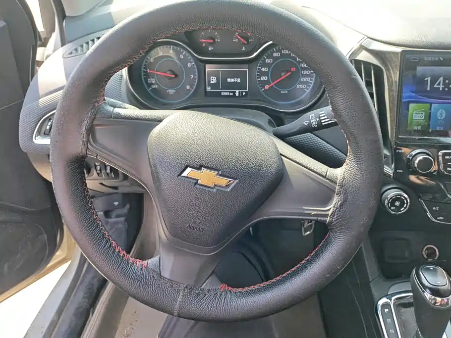 Chevrolet Cruze — миниатюра 15