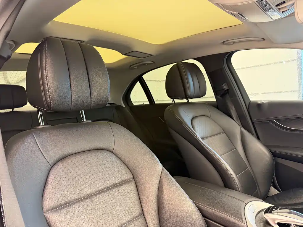 Mercedes-Benz C-Class — миниатюра 14
