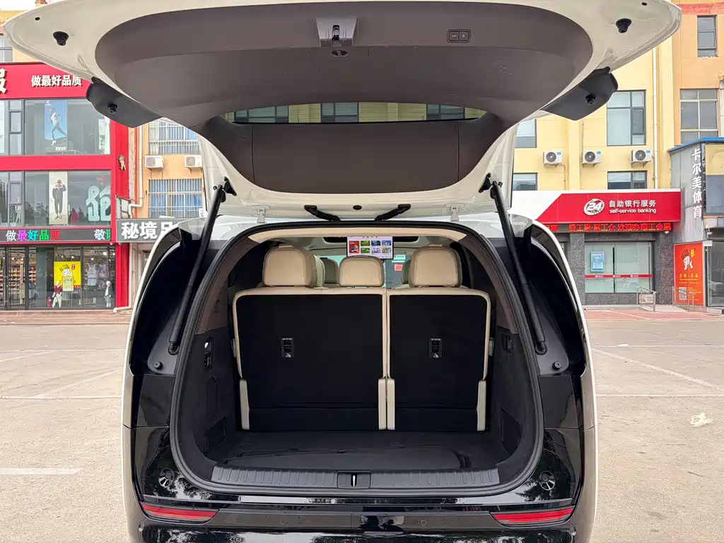Li Auto Li MEGA — миниатюра 15
