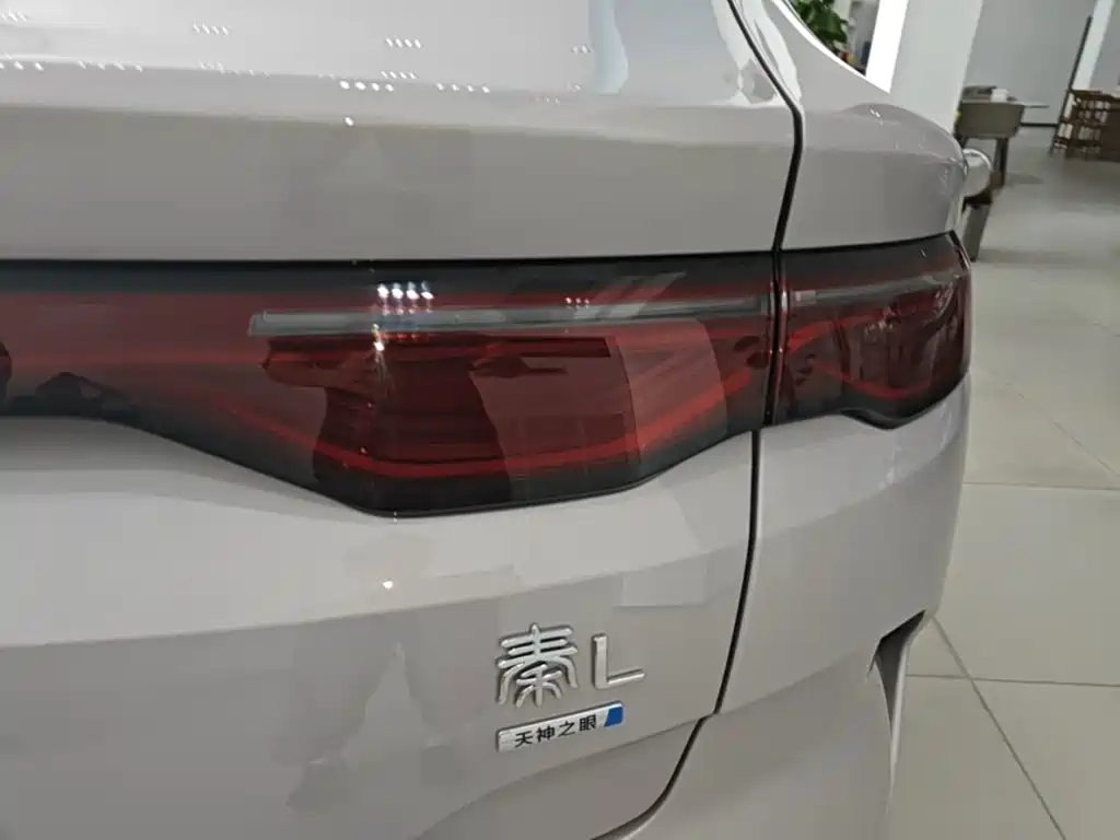 BYD Qin L — миниатюра 8