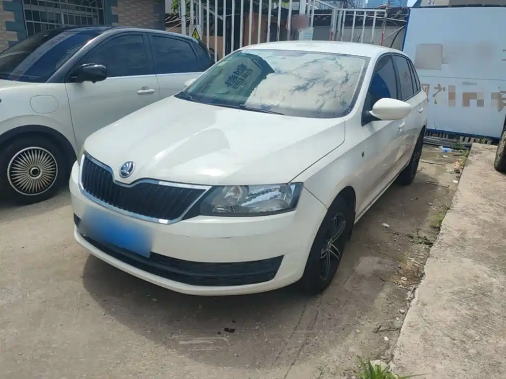 Купить Skoda Rapid Spaceback