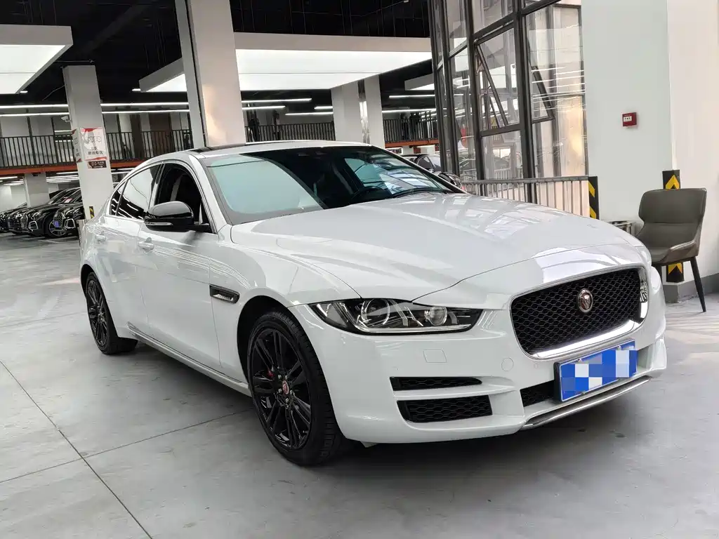 Jaguar XEL — миниатюра 3