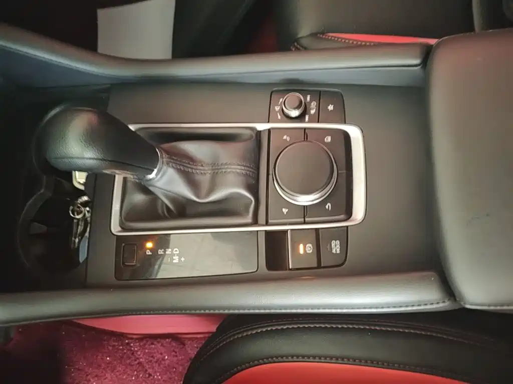 Mazda 3 Axela — миниатюра 14