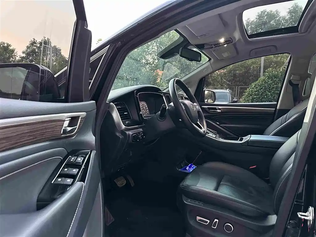 GAC Motor Trumpchi M8 — миниатюра 5