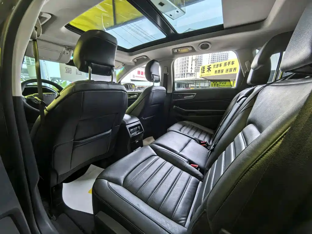 Ford Edge — миниатюра 12