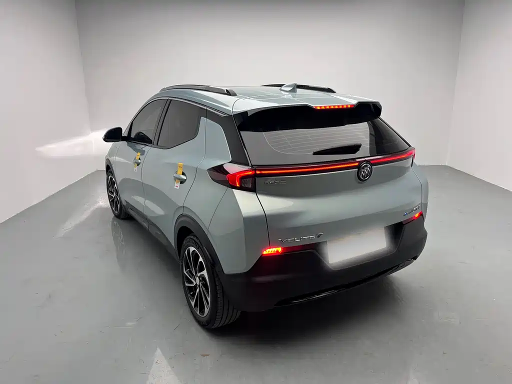 BUICK SLIGHTLY BLUE 7