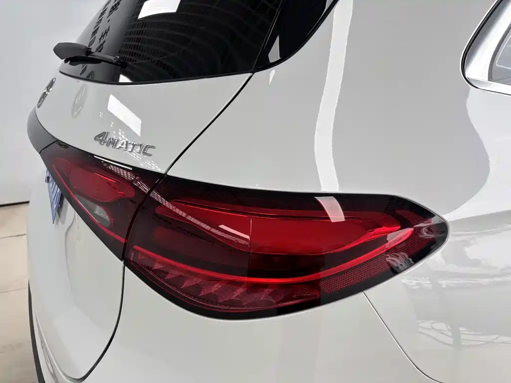 Mercedes-Benz GLC — миниатюра 10
