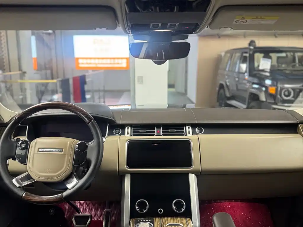 Land Rover Range Rover — миниатюра 5