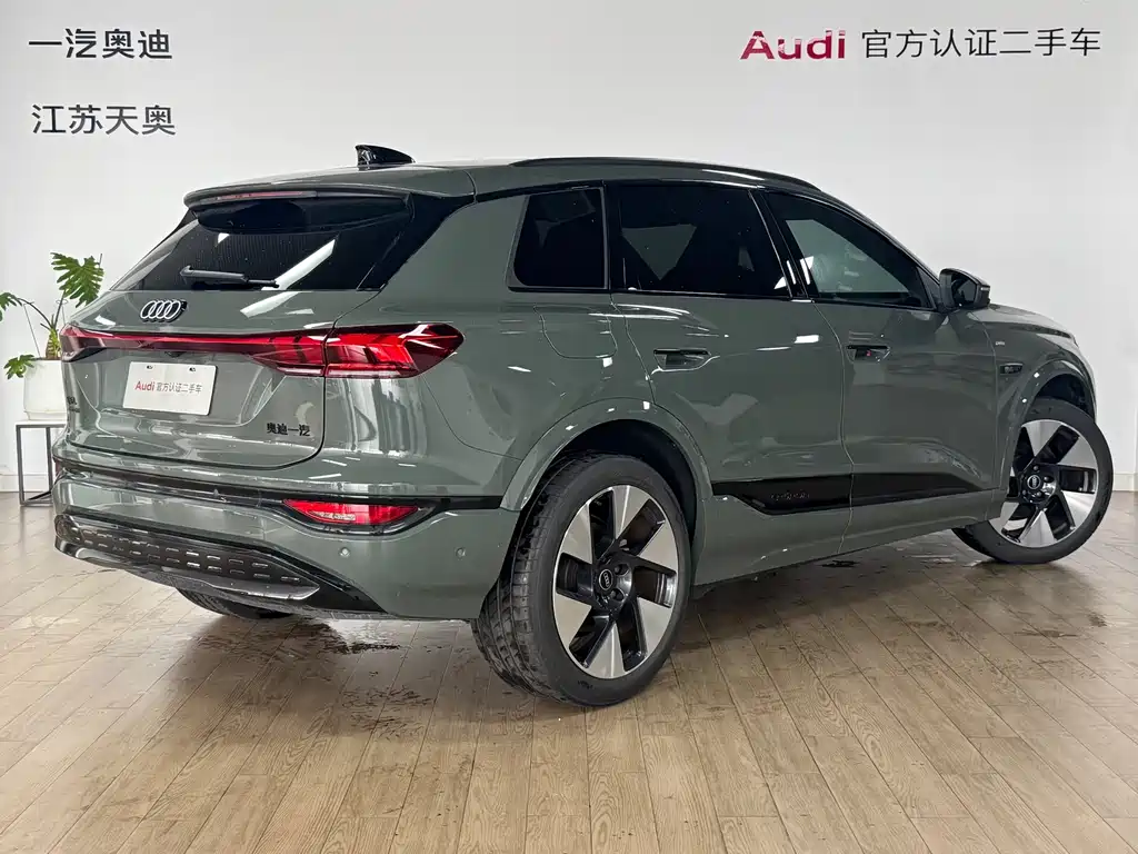 Audi Q6L e-tron — миниатюра 4