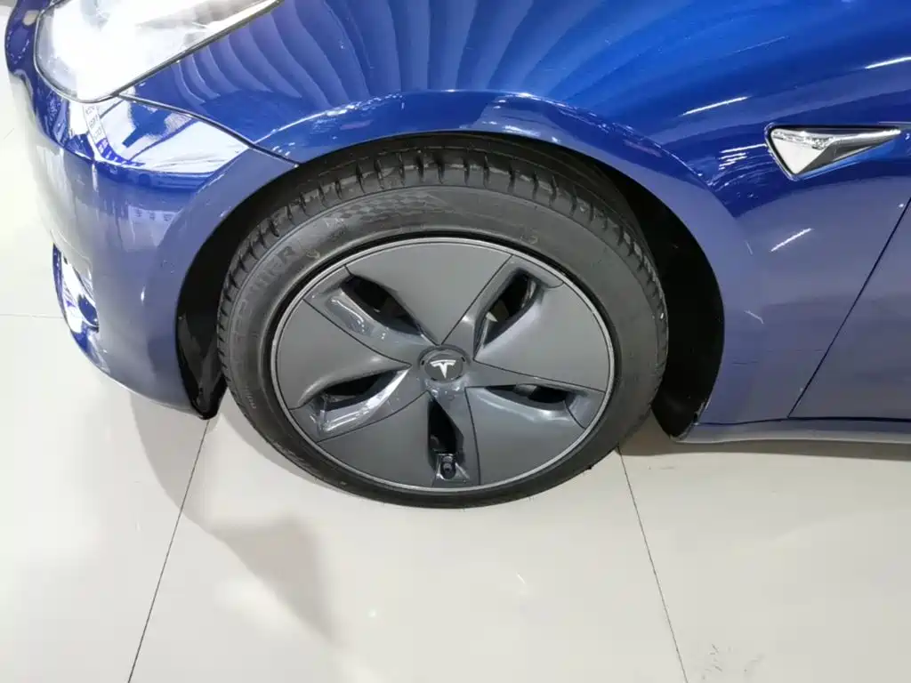 Tesla Model 3 — миниатюра 23