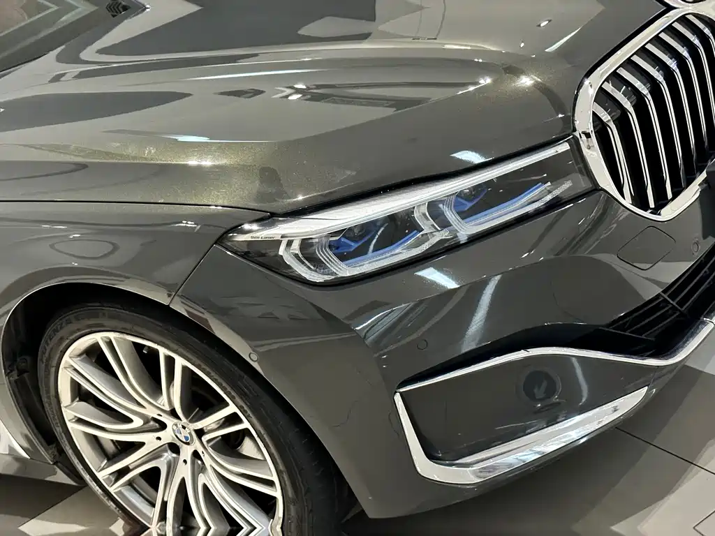 BMW 7 Series — миниатюра 18