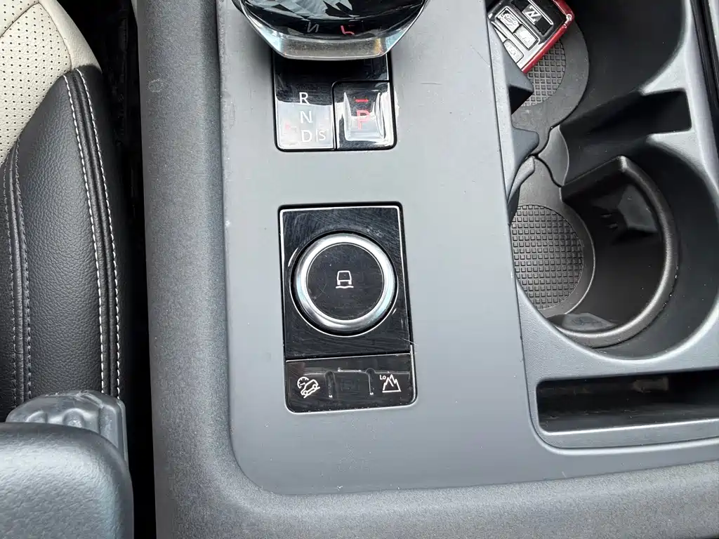 Land Rover Discovery — миниатюра 12