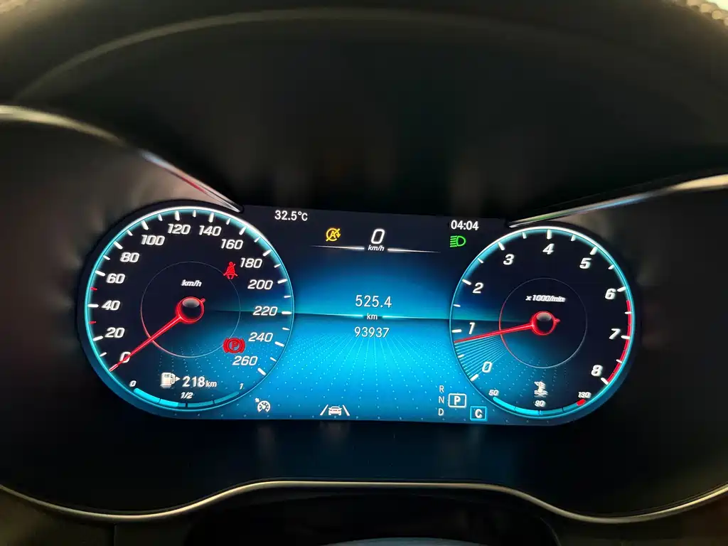 Mercedes-Benz GLC — миниатюра 12