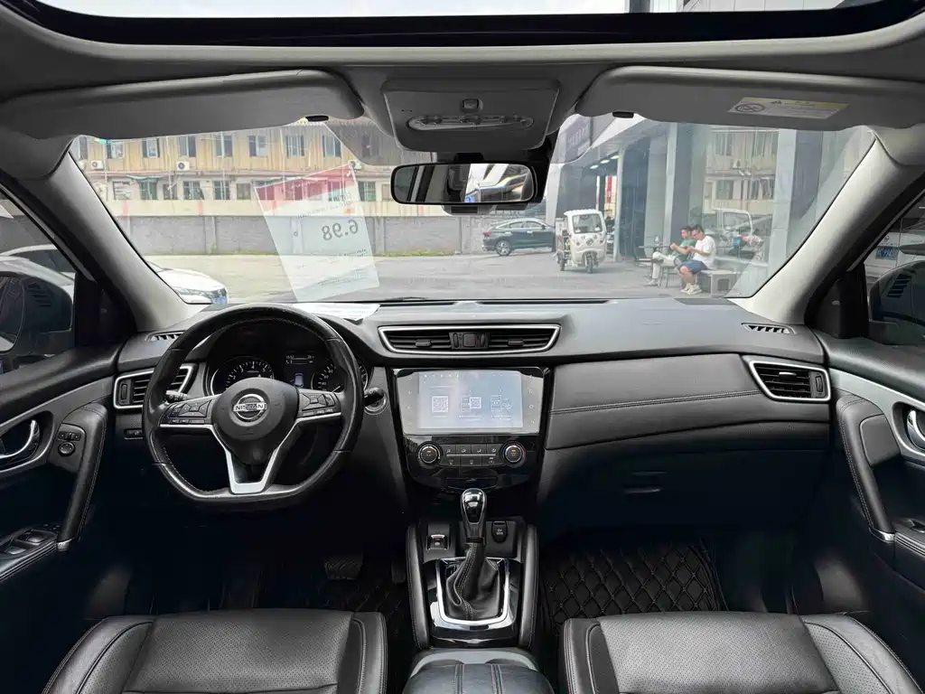 Nissan Qashqai — миниатюра 5