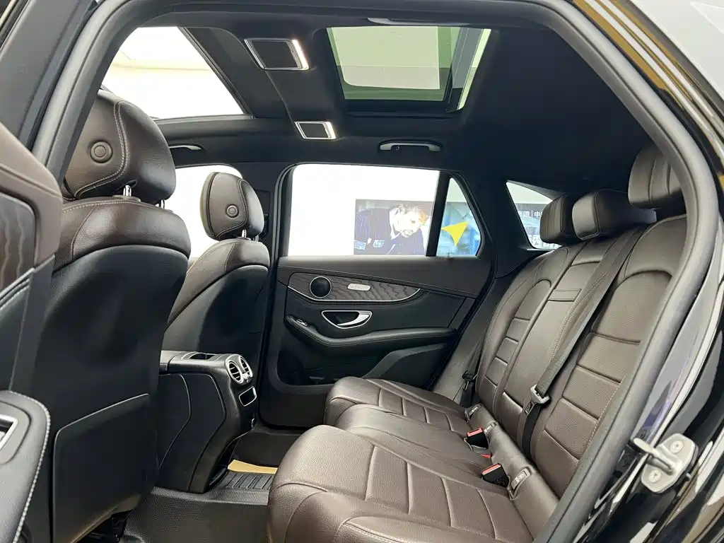 Mercedes-Benz GLC — миниатюра 21