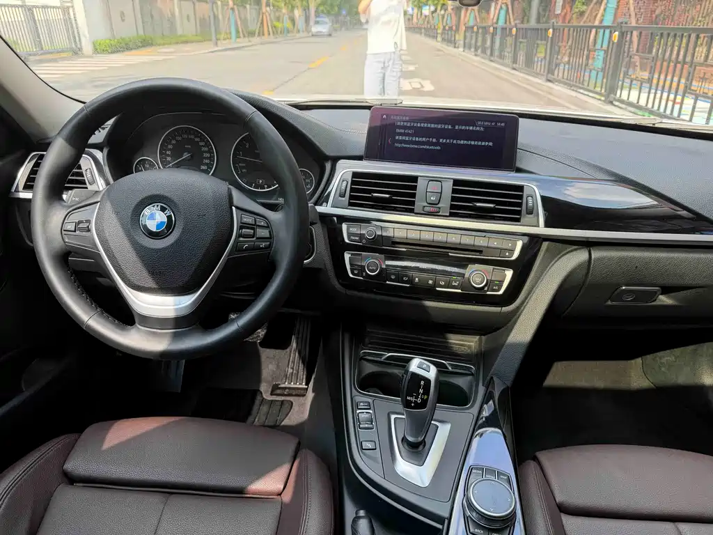BMW 3 Series — миниатюра 12