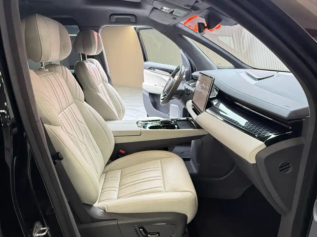 ZEEKR EXTREME KRYPTON 009