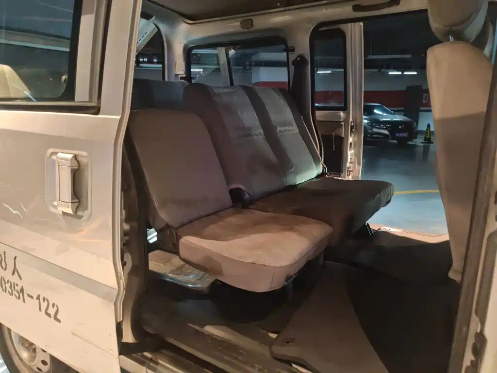 Wuling Rongguang — миниатюра 16